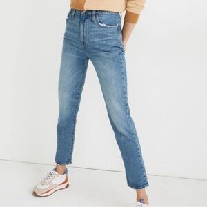 Madewell Classic Straight Jean 25